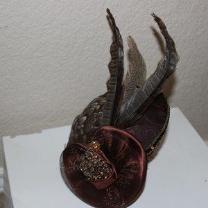 Beautiful pheasant feather fascinator.